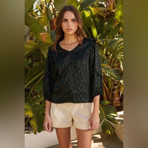 Caballero Pipa Top in Olive Animal Dot size XS - Picture 12 of 14